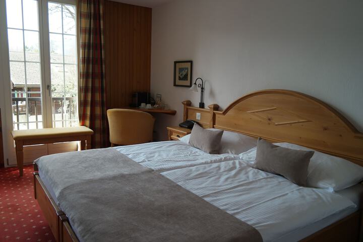 Room 8 of 65