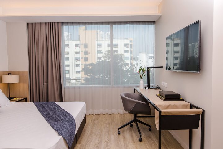 Room 26 of 65