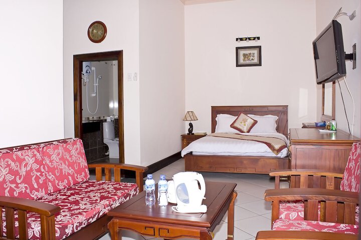 Room 8 of 55