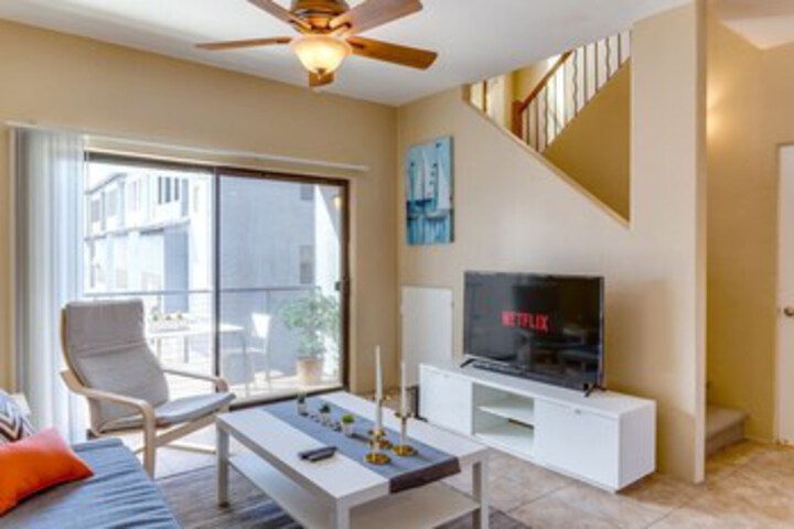 Stunning Home in a Great Location 2-car Garage in Tempe, AZ
