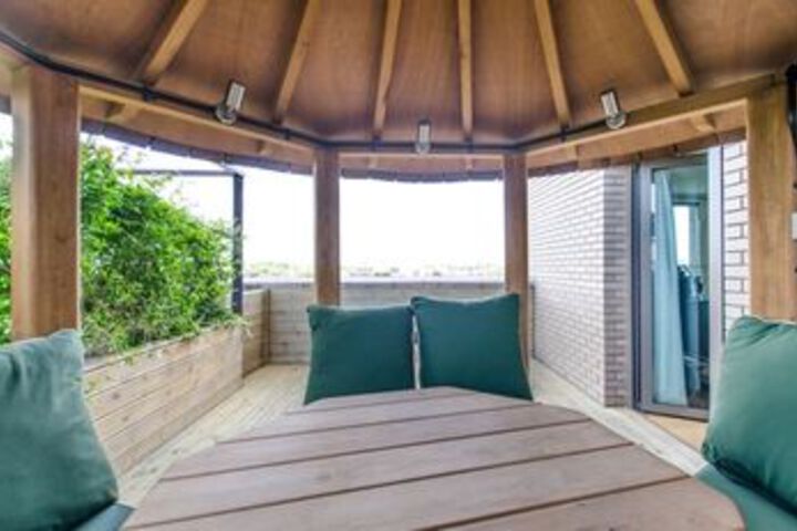 Terrace/Patio 7 of 9