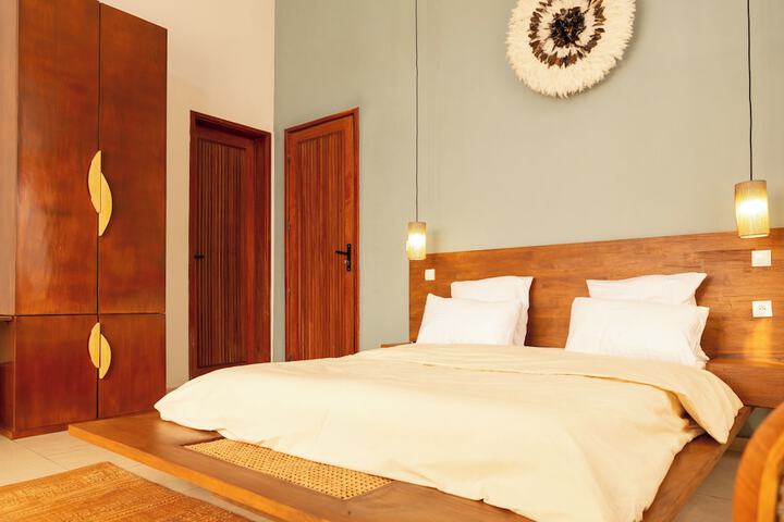 Room 5 of 15