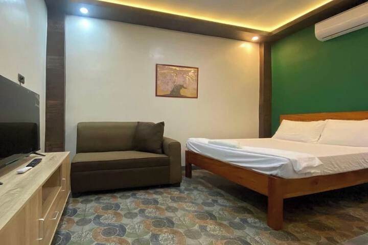 Room 4 of 55
