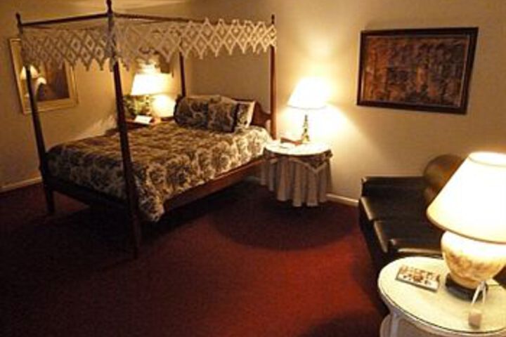 Room 21 of 39