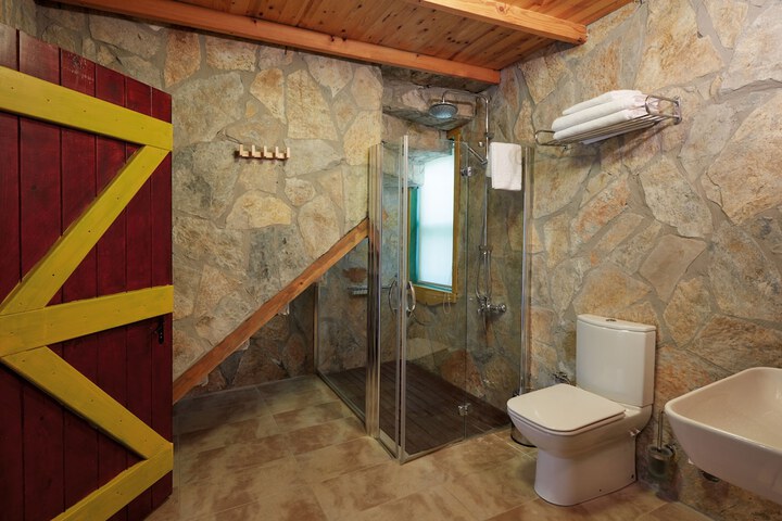 Room 64 of 187