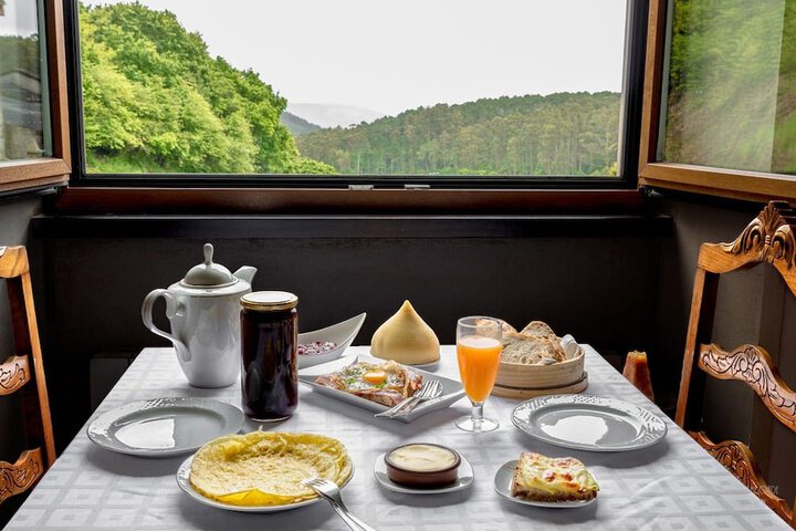 Breakfast/Coffee Service 20 of 42