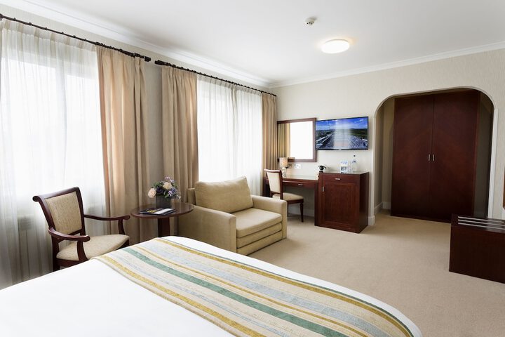 Room 10 of 79
