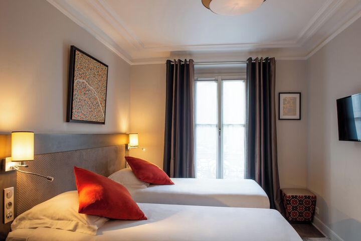 Room 15 of 52