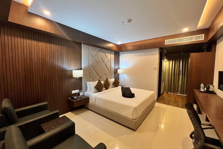 Room 9 of 52