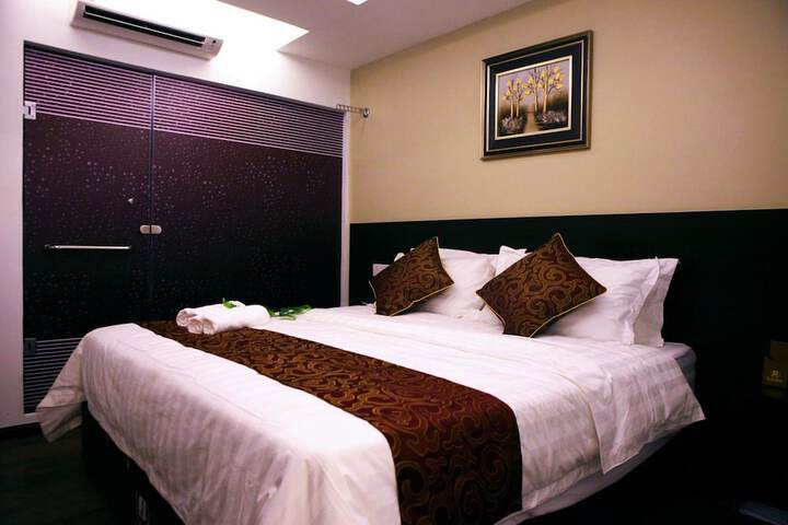 Room 19 of 36