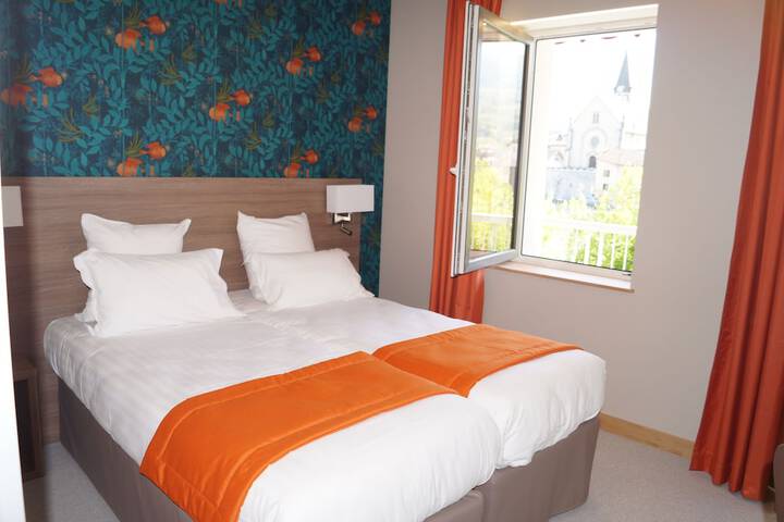 Room 3 of 58