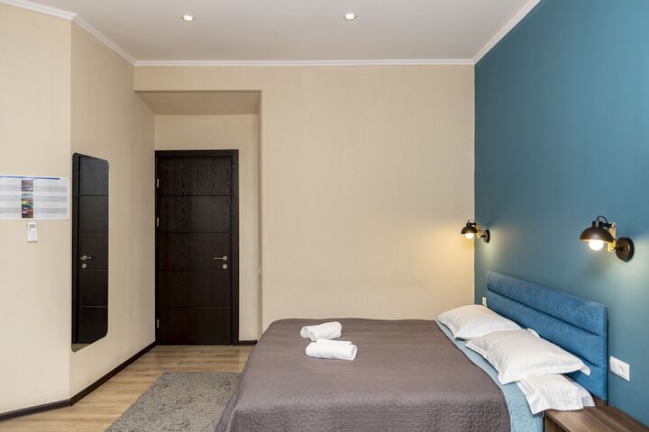 Room 35 of 106