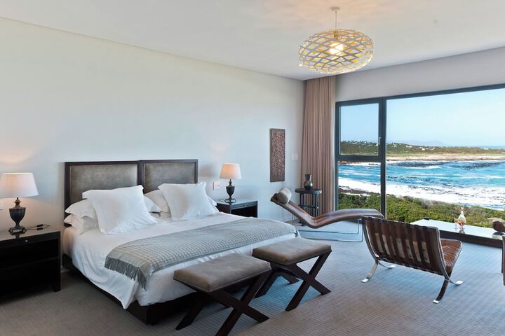 Room 21 of 70