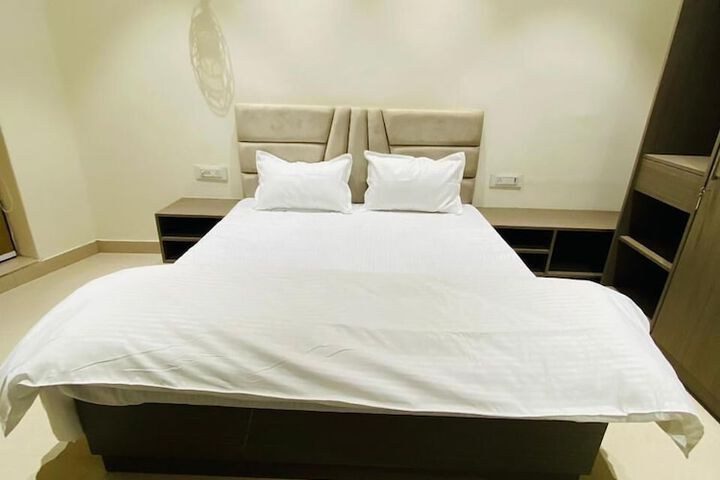 Room 3 of 23