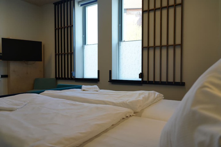 Room 68 of 105