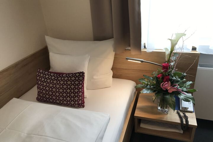 Room 6 of 41