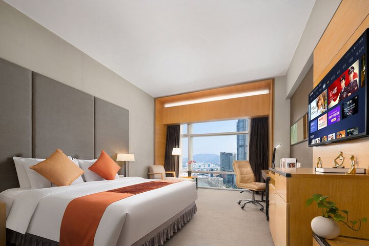 Room 6 of 44