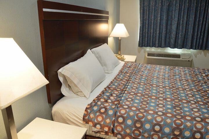 Standard | King Bed (27 of 33)