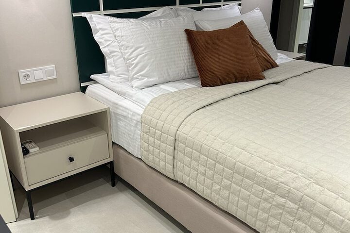 Room 4 of 67