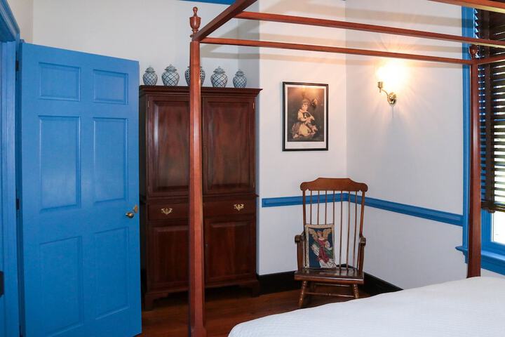 Room 3 of 30