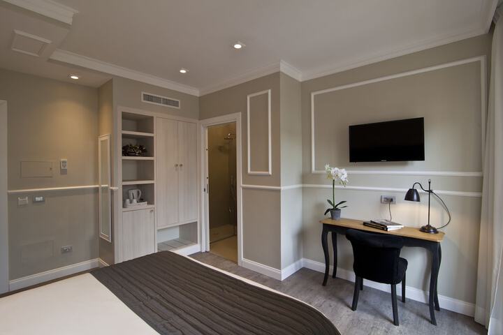 Room 21 of 74