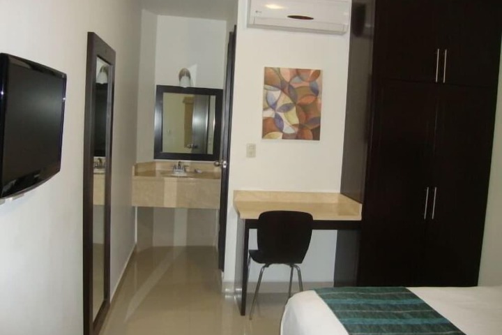 Room 10 of 55
