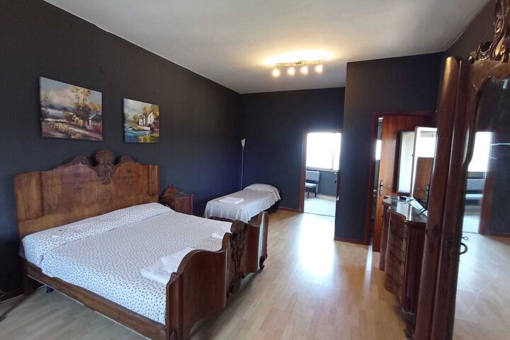 Room 17 of 51