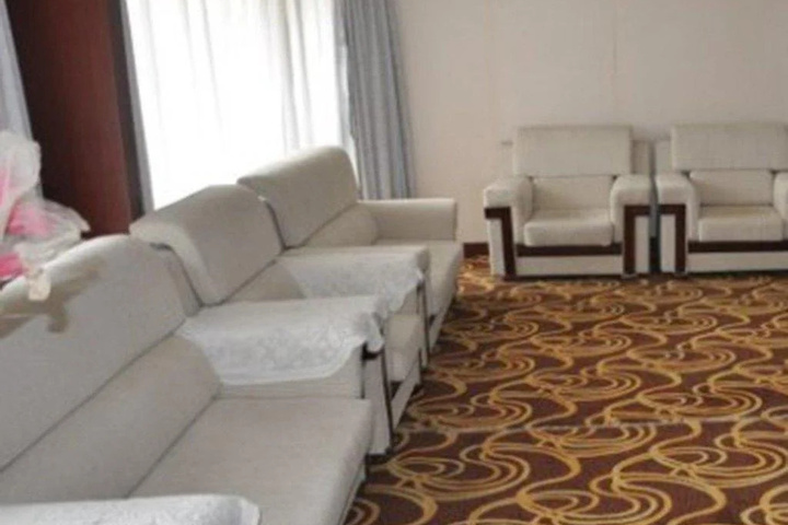 Room 3 of 16