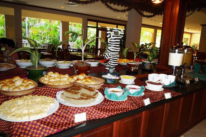 Dining 50 of 65