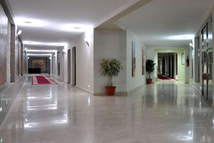 Ballroom/Hall 37 of 41