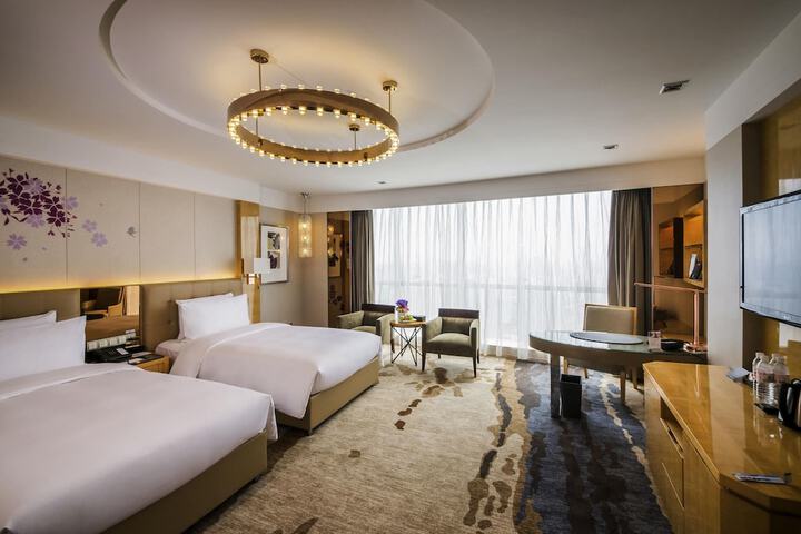 Room 21 of 72