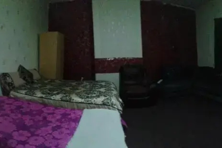 Room 3 of 12