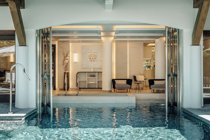 Pool 61 of 113