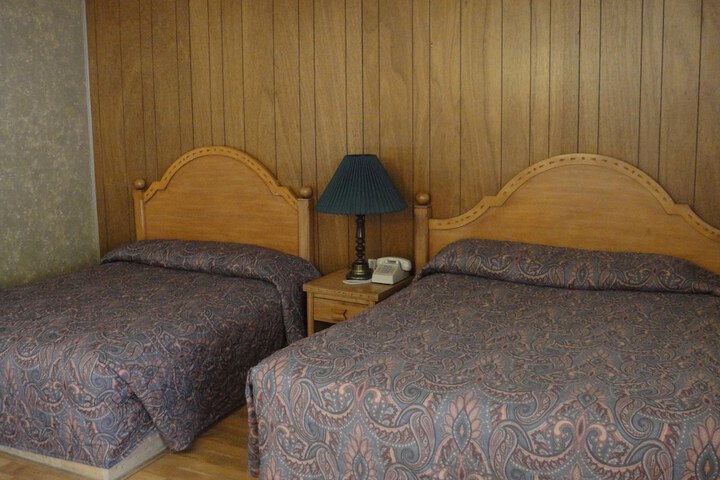 Room 6 of 27