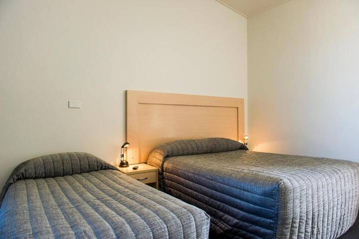 Room 18 of 37