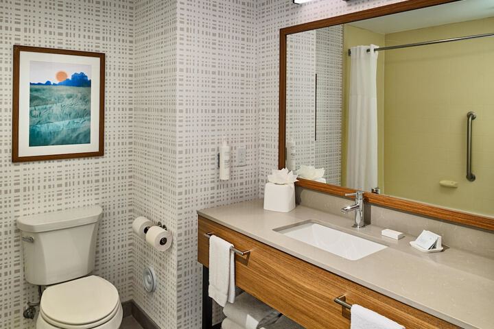 Room 12 of 20