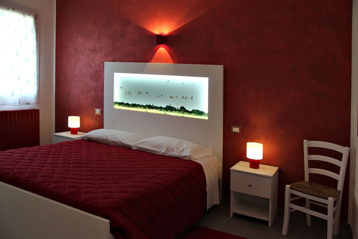Room 6 of 26
