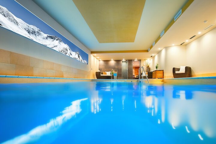 Pool 47 of 83