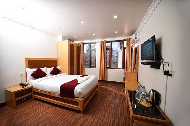 Room 15 of 20