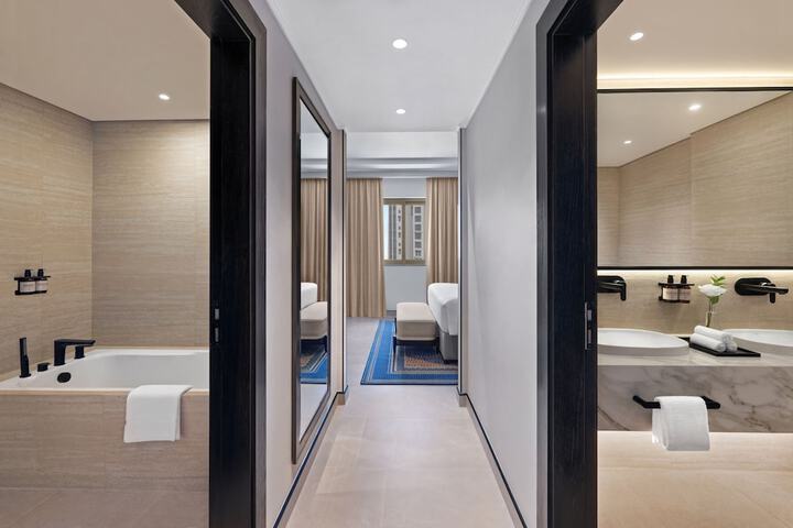 Room 75 of 111