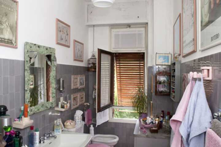 Room 16 of 50