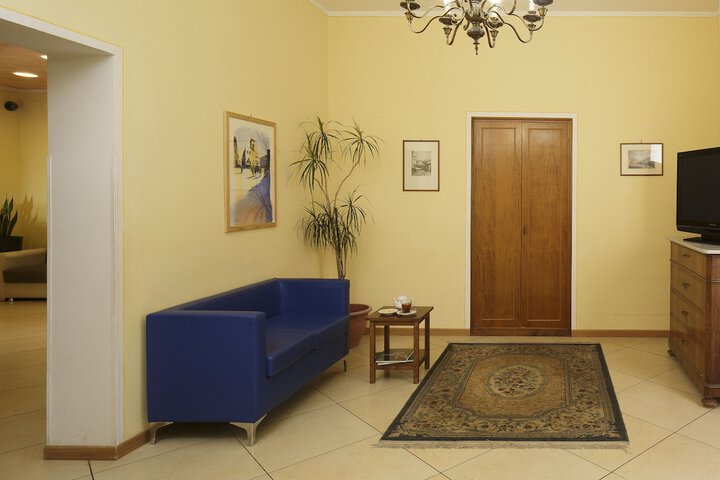 Hotel Interior 4 of 79
