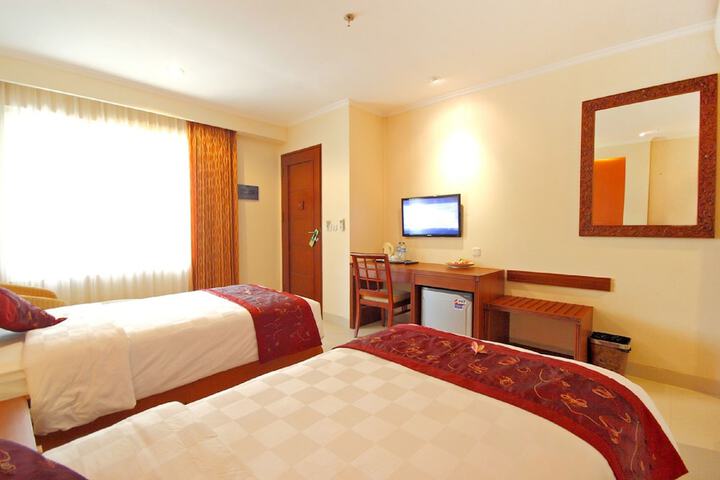 Room 9 of 47
