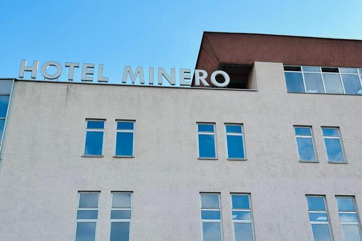 HOTEL MINERO