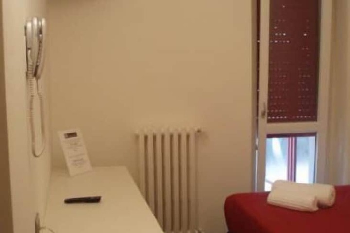 Room 14 of 26