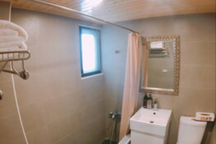 Room 10 of 45