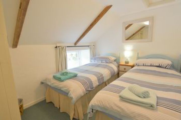 Room 8 of 26