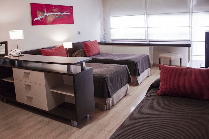 Room 8 of 36