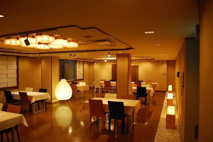 Dining Photos