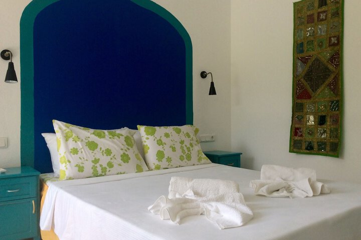 Room 7 of 144